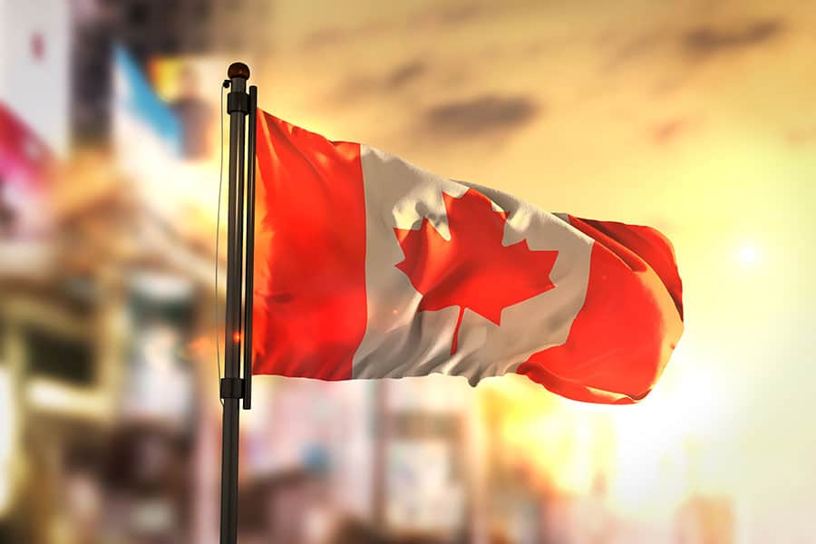 الهجرة الى كندا – التأشيرات والمعيشة والعمل