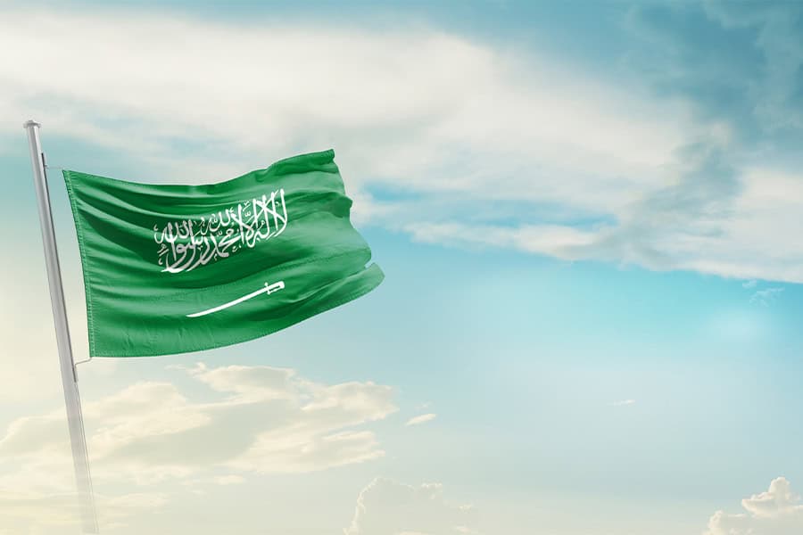 تحويل الزيارة العائلية إلى إقامة دائمة في السعودية