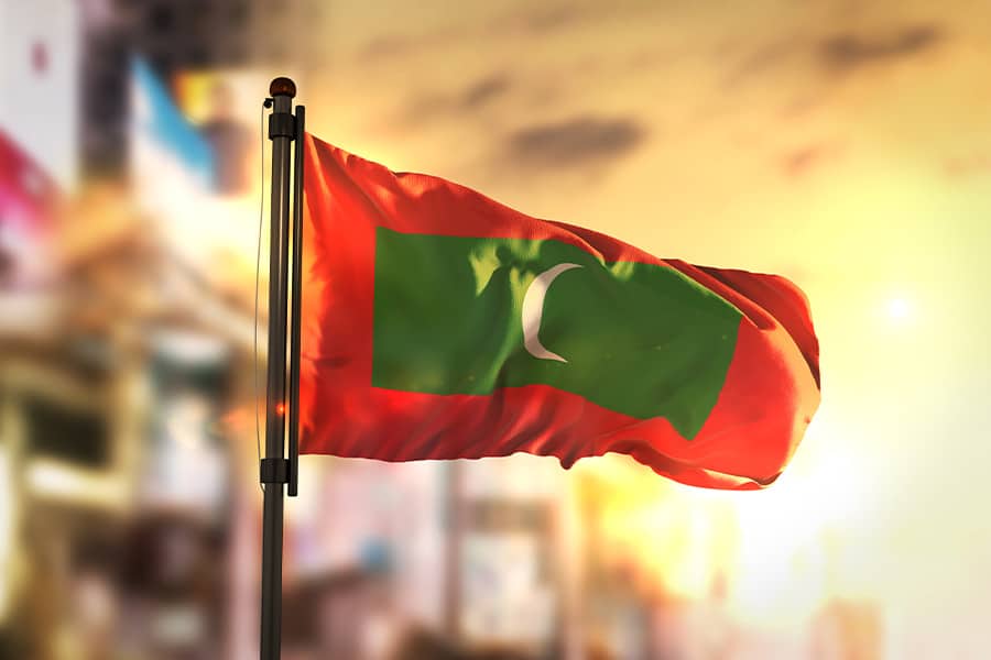 علم المالديف - الهجرة إلى المالديف - التأشيرات والمعيشة والعمل 