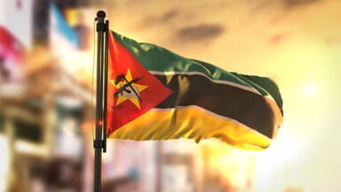 علم موزمبيق - الهجرة إلى موزمبيق