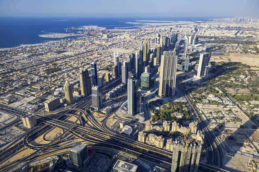 الحياة والعيش في الإمارات - سلبيات وإيجابيات العيش في الإمارات العربية المتحدة