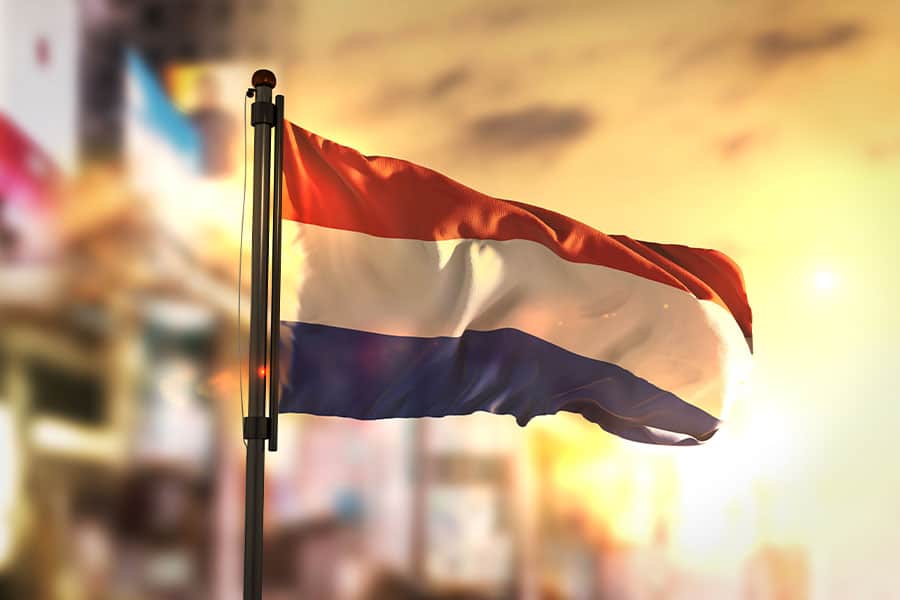 Netherlands Flag - علم هولندا - الهجرة إلى هولندا - التأشيرات والمعيشة والعمل