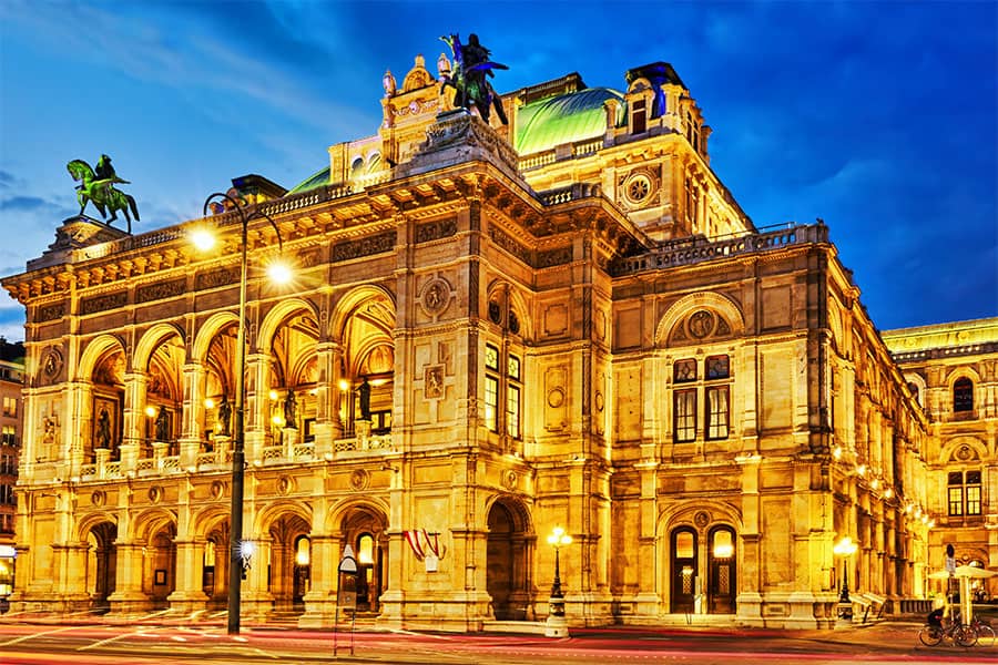 The National Theater in Vienna - المسرح الوطني في فيينا