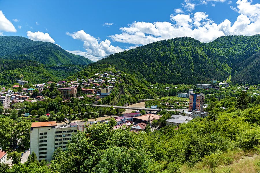 Tourism in Georgia in Borjomi - السياحة في جورجيا بمدينة بورجومي 