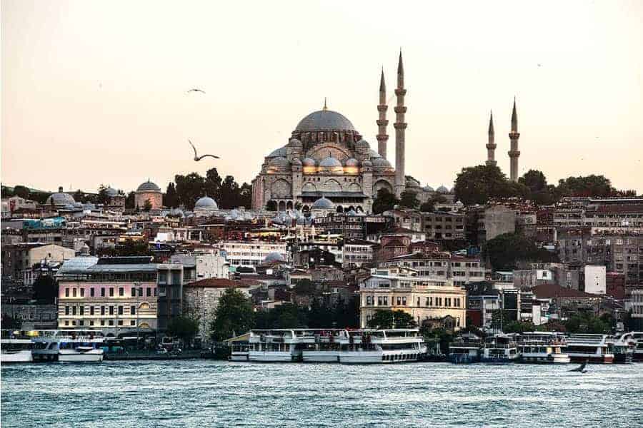 السياحة في اسطنبول وأهم الأماكن والفنادق السياحية بها