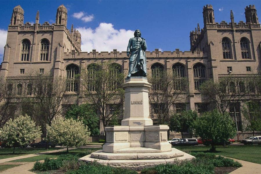 أنواع منح جامعة شيكاغو للطلاب الدوليين