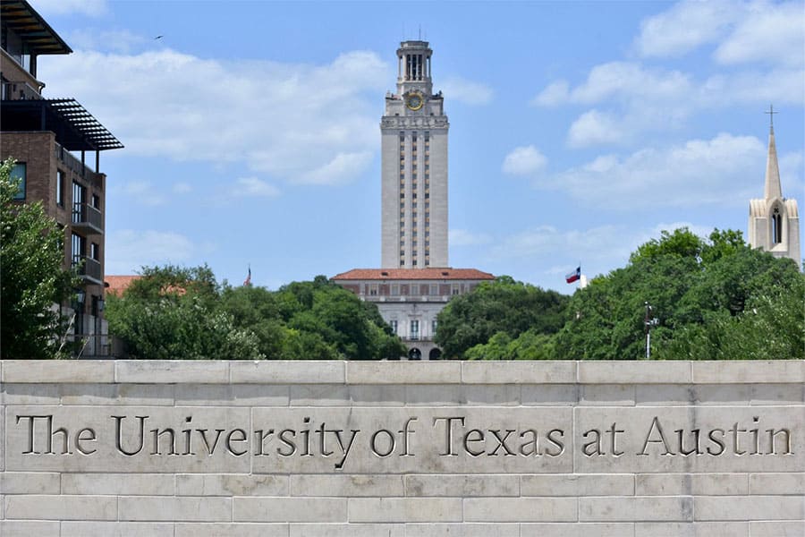 Types of University of Texas at Austin Scholarships - أنواع منح جامعة تكساس في أوستن 