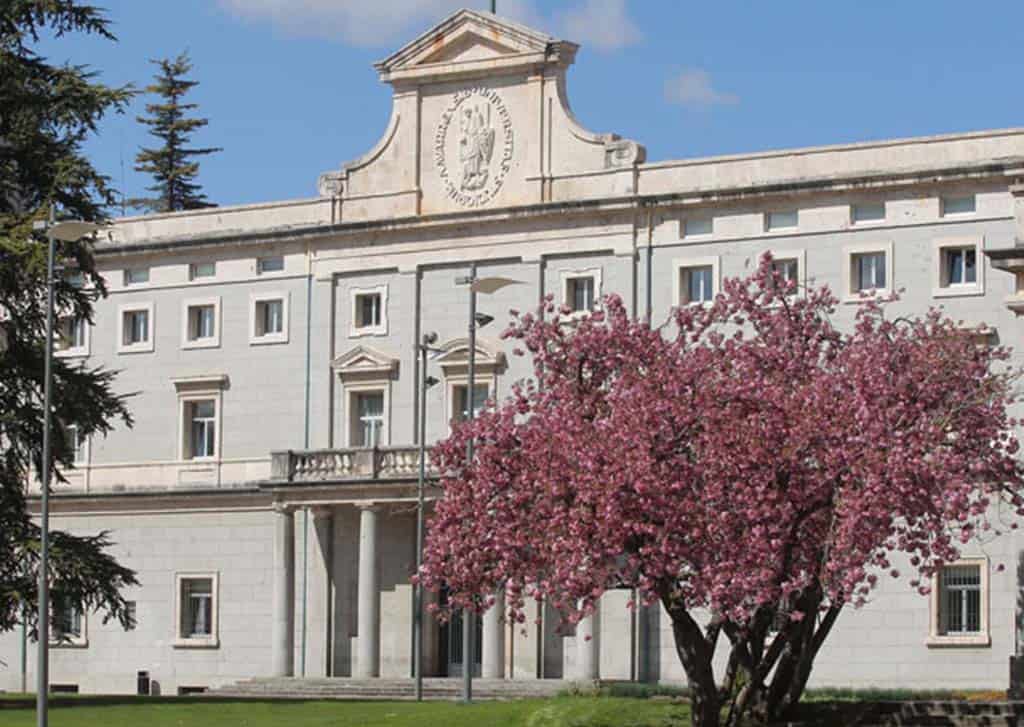 جامعة نافارا - University of Navarra
