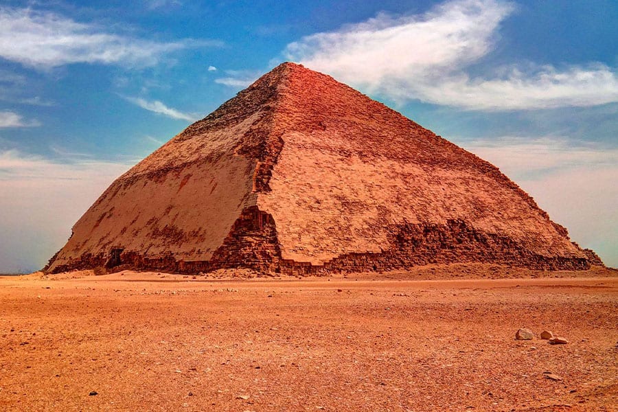 red pyramid - الهرم الأحمر